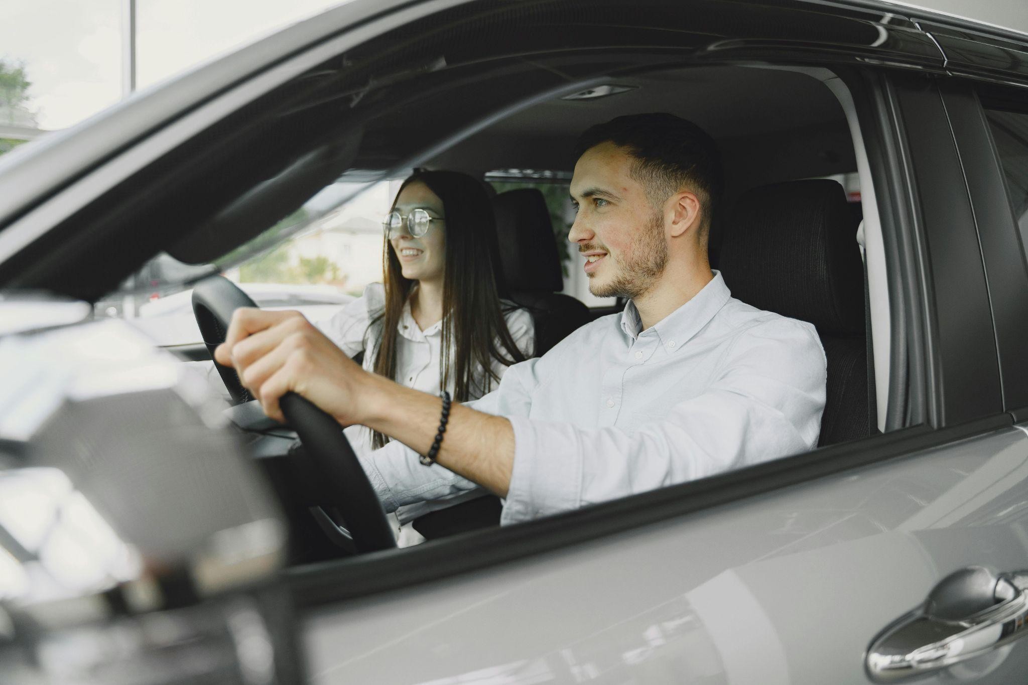 Op zoek naar de beste leasemaatschappijen voor je eerste (lease)auto?